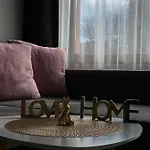 Guest Asenevtsi Center Apartment *