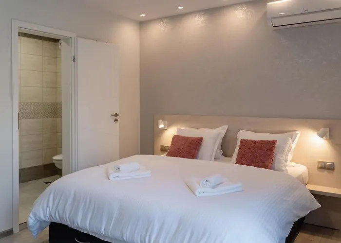 Guest Asenevtsi Center *